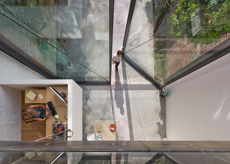 ‘World’s largest pivoting glass doors’… Sculpt IT’s Antwerp renovation