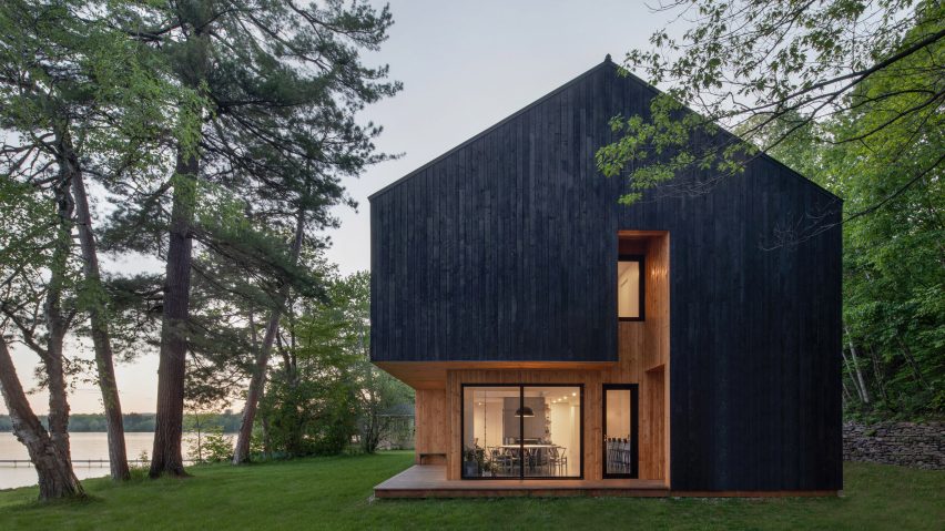 Cabin Overlooking Lake, Canada by Atelier Schwimmer