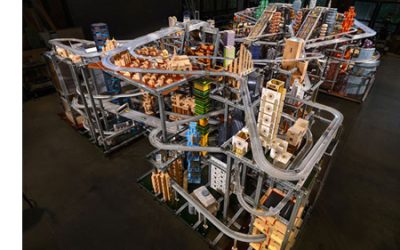 Kinetic Sculpture ‘Metropolis II’ evokes the energy of the city!